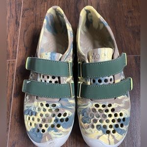 Boys PLAE water shoes